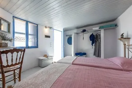 Emmantina Bed & Breakfast Mesariá